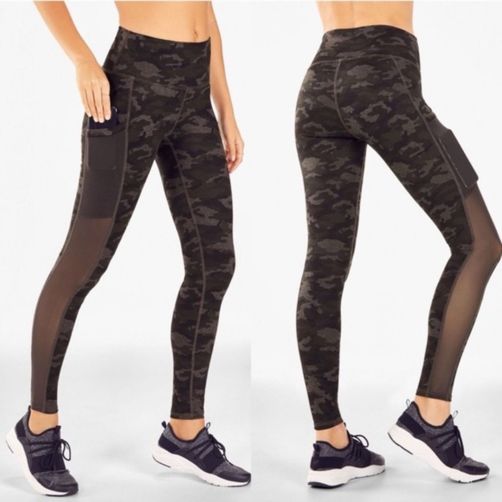 Fabletics Powerhold Camo Camouflage Mesh Media Pockets Leggings Green Black S